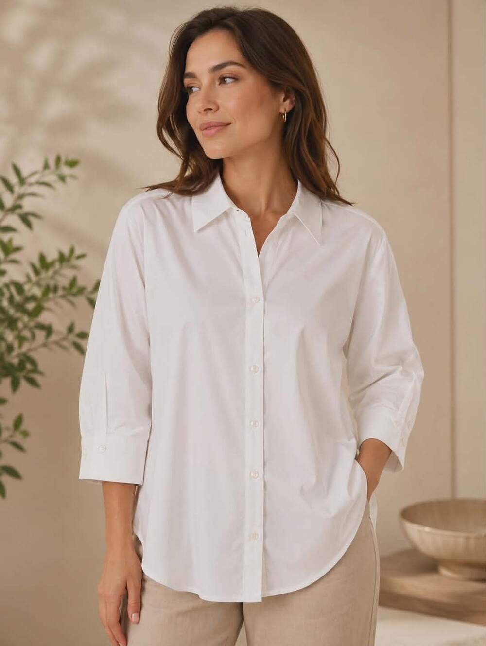Women's White Blouse. Size 4X. Collared Vee Neck 3/4 SLEEVES. DOUBLE PUMP BRAND